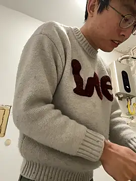 leeyoung  online show from February 28, 2026, 1:12 pm