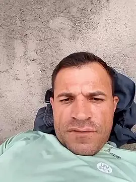 Snapshot of Claudiokkkkk chatting on December 17, 2025, 4:13 pm Claudiokkkkk online show from December 17, 2025, 4:13 pm