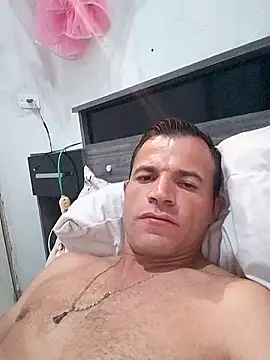 Snapshot of Claudiokkkkk chatting on February 14, 2026, 12:40 am Claudiokkkkk online show from February 14, 2026, 12:40 am