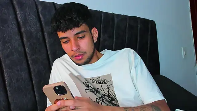 Snapshot of jei_coxs chatting on October 23, 2025, 11:42 am jei coxs online show from October 23, 2025, 11:42 am