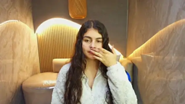 Snapshot of dany_r_ chatting on October 15, 2025, 1:00 pm dany r online show from October 15, 2025, 1:00 pm