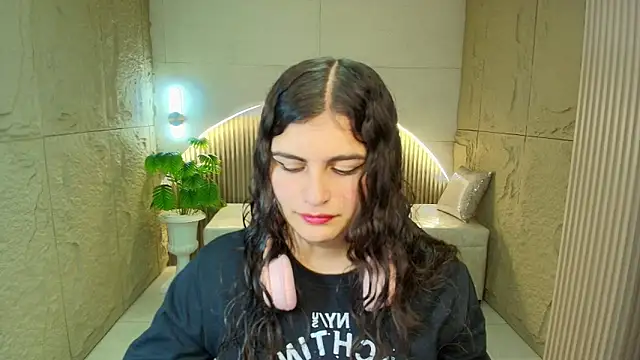 dany r  online show from March 28, 2026, 12:49 pm