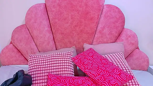 MyApril   online show from April 10, 2026, 12:32 pm