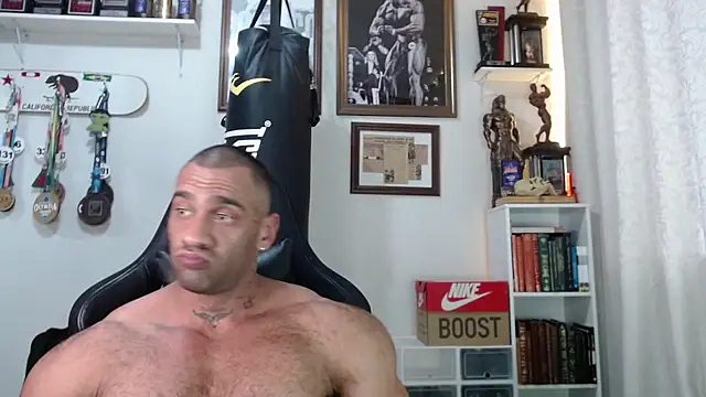 Snapshot of henryhadesflirt chatting on November 17, 2025, 7:41 pm henryhadesflirt online show from November 17, 2025, 7:41 pm