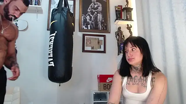 Snapshot of henryhadesflirt chatting on April 3, 2026, 6:17 pm henryhadesflirt online show from April 3, 2026, 6:17 pm