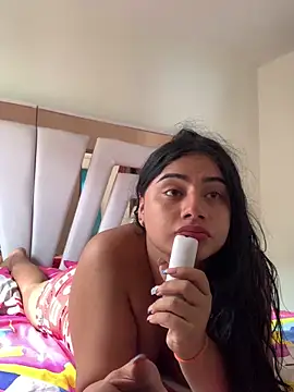  jade 01 online show from November 3, 2025, 4:19 pm