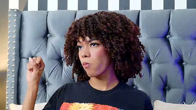 Stellaciel  online show from December 19, 2025, 10:28 pm