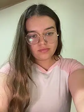 Snapshot of Aphrill chatting on September 25, 2025, 9:07 pm Aphrill online show from September 25, 2025, 9:07 pm