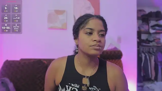 Snapshot of camilafoox7 chatting on October 27, 2025, 7:18 pm camilafoox7 online show from October 27, 2025, 7:18 pm