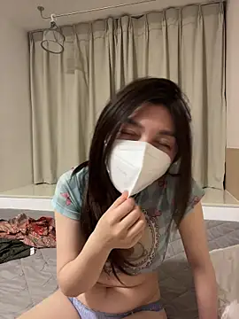 Snapshot of fioralba chatting on June 5, 2026, 6:57 pm fioralba online show from June 5, 2026, 6:57 pm