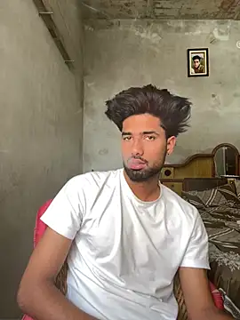 lustyrai online show from May 6, 2026, 5:14 am