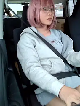 Snapshot of takusaki223 chatting on February 13, 2026, 7:37 am takusaki223 online show from February 13, 2026, 7:37 am