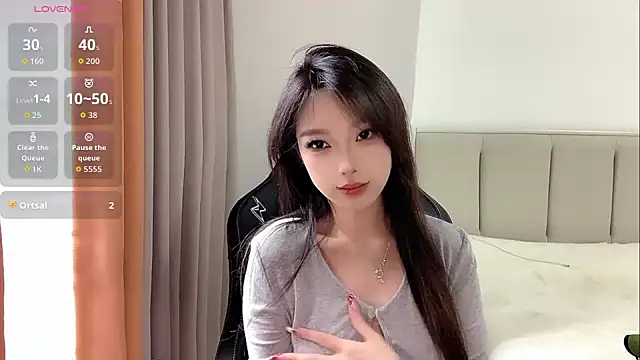 Snapshot of Puppy-12 chatting on October 27, 2025, 8:18 am Puppy-12 online show from October 27, 2025, 8:18 am