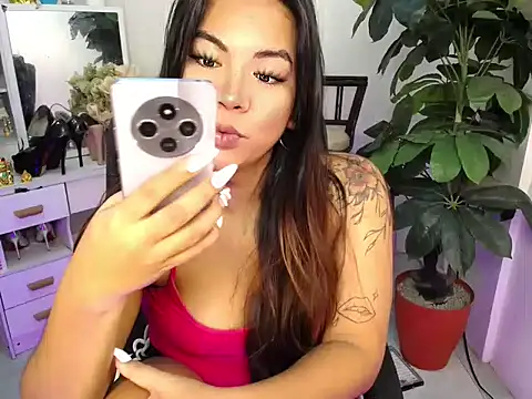 Snapshot of AngelitaDeputouch chatting on November 9, 2025, 11:03 pm AngelitaDeputouch online show from November 9, 2025, 11:03 pm