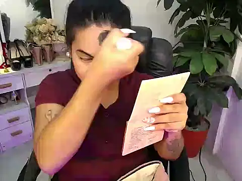 Snapshot of AngelitaDeputouch chatting on November 11, 2025, 8:36 am AngelitaDeputouch online show from November 11, 2025, 8:36 am