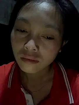 Snapshot of Halyy_xx chatting on November 12, 2025, 10:41 pm Halyy xx online show from November 12, 2025, 10:41 pm