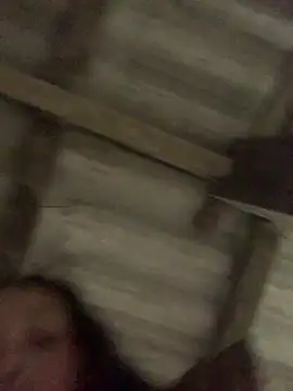 Snapshot of Halyy_xx chatting on March 5, 2026, 11:56 pm Halyy xx online show from March 5, 2026, 11:56 pm