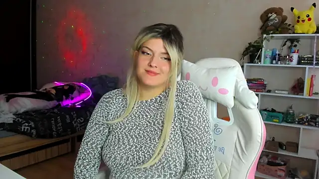 Snapshot of Alice_Casey_new chatting on October 7, 2025, 8:55 am Alice Casey new online show from October 7, 2025, 8:55 am