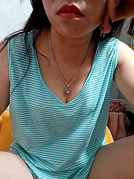 Snapshot of Minssara20 chatting on October 25, 2025, 1:02 am Minssara20 online show from October 25, 2025, 1:02 am