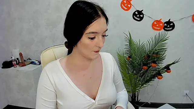 Snapshot of Lesley_Wins chatting on October 23, 2025, 8:13 am Lesley Wins online show from October 23, 2025, 8:13 am