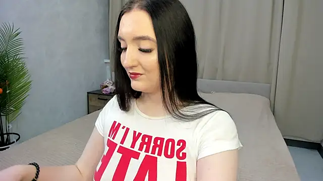 Snapshot of Lesley_Wins chatting on November 12, 2025, 4:13 am Lesley Wins online show from November 12, 2025, 4:13 am