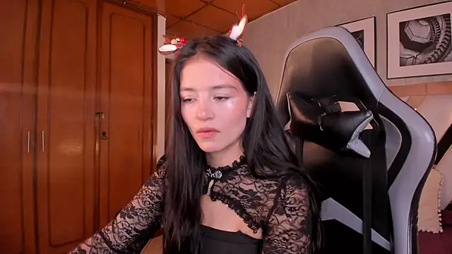 HaathorX online show from December 3, 2025, 2:48 pm