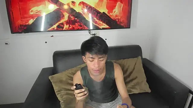 jayxxxlovescock online show from October 25, 2025, 4:24 pm