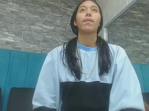 Lil Rose2006 online show from October 4, 2025, 12:14 pm