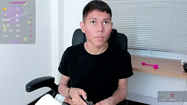 Snapshot of Little_liam chatting on September 27, 2025, 7:08 pm Little liam online show from September 27, 2025, 7:08 pm