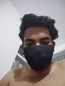 irishhh01 online show from September 29, 2025, 6:35 pm