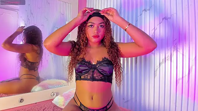 Snapshot of Missdionne_curly chatting on October 16, 2025, 11:33 am Missdionne curly online show from October 16, 2025, 11:33 am