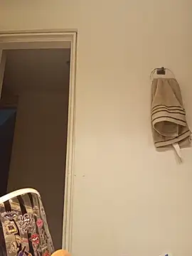 ValeNiitaLuv online show from December 21, 2025, 9:55 pm