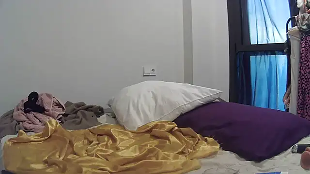 Snapshot of Catylandi1 chatting on September 29, 2025, 5:51 pm Catylandi1 online show from September 29, 2025, 5:51 pm