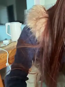 YY-27 online show from December 3, 2025, 5:15 am