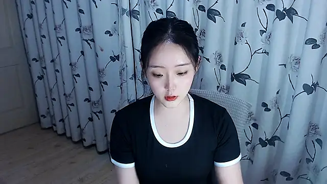 Snapshot of Niannian- chatting on October 4, 2025, 3:10 pm Niannian- online show from October 4, 2025, 3:10 pm