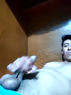 Snapshot of Carlos27hot chatting on November 21, 2025, 9:19 am Carlos27hot online show from November 21, 2025, 9:19 am