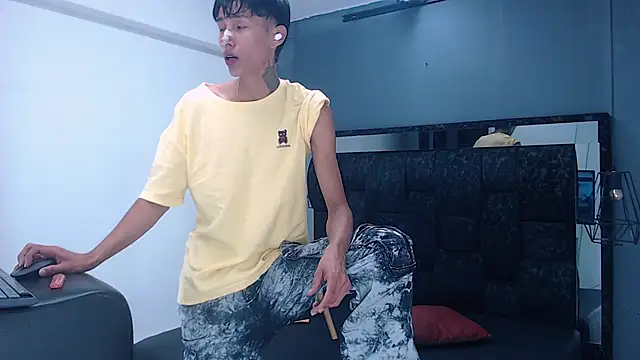 Snapshot of Daniel_delux_ chatting on September 21, 2025, 11:12 am Daniel delux online show from September 21, 2025, 11:12 am