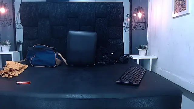 Snapshot of Daniel_delux_ chatting on October 1, 2025, 11:38 am Daniel delux online show from October 1, 2025, 11:38 am