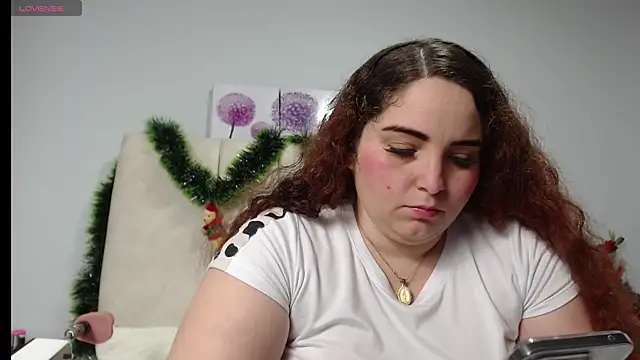 AmandaaWats online show from December 19, 2025, 8:05 pm