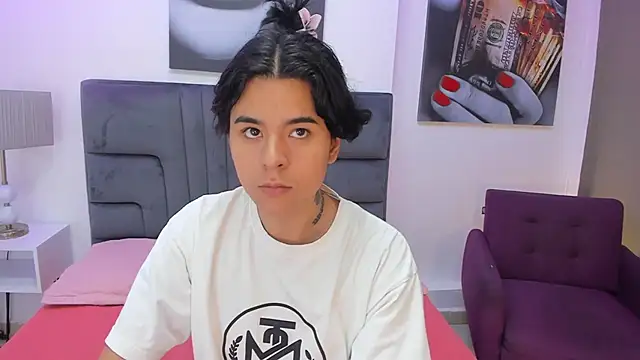 Snapshot of Angel_Dustts chatting on October 31, 2025, 7:37 pm Angel Dustts online show from October 31, 2025, 7:37 pm