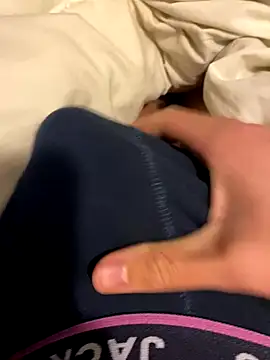 Snapshot of big_dick_horny_boy chatting on November 17, 2025, 10:15 pm big dick horny boy online show from November 17, 2025, 10:15 pm