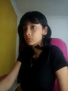 Snapshot of xoxo_milk chatting on October 20, 2025, 5:35 pm xoxo milk online show from October 20, 2025, 5:35 pm