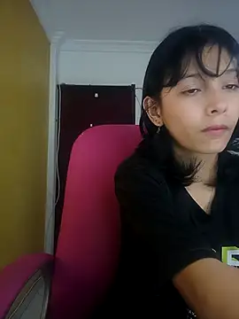 Snapshot of xoxo_milk chatting on November 7, 2025, 7:47 pm xoxo milk online show from November 7, 2025, 7:47 pm