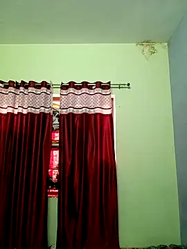 Snapshot of School_medam chatting on November 1, 2025, 10:39 am School medam online show from November 1, 2025, 10:39 am