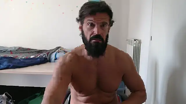 Snapshot of muscoloporco chatting on October 18, 2025, 8:04 am muscoloporco online show from October 18, 2025, 8:04 am