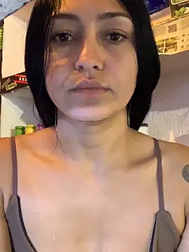 Snapshot of milk-love1226 chatting on October 29, 2025, 5:58 pm milk-love1226 online show from October 29, 2025, 5:58 pm