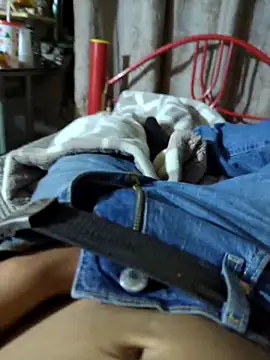 Snapshot of Amaimask2 chatting on November 4, 2025, 8:13 am Amaimask2 online show from November 4, 2025, 8:13 am