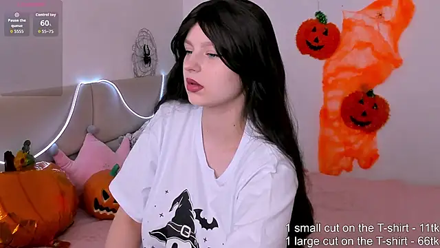 Snapshot of AishaAysitt chatting on November 1, 2025, 3:19 am AishaAysitt online show from November 1, 2025, 3:19 am