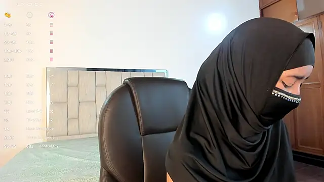 Snapshot of kalila_latif chatting on September 28, 2025, 3:23 am kalila latif online show from September 28, 2025, 3:23 am