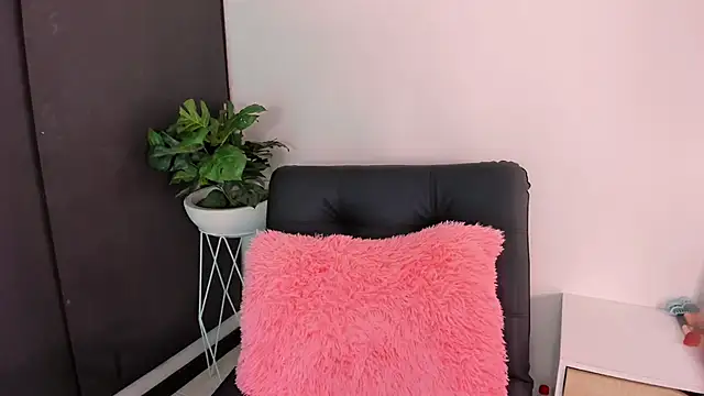 Electra Harding online show from October 16, 2025, 9:27 pm